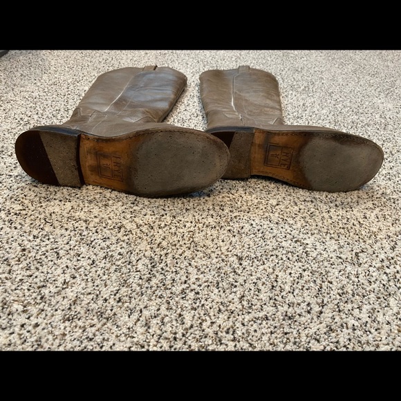 Frye boots, size 7, gray leather - Picture 4 of 4